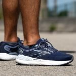 Best_hiking_boots_for_flat_feet_men_s_a_guide_to_comfortable_trekking