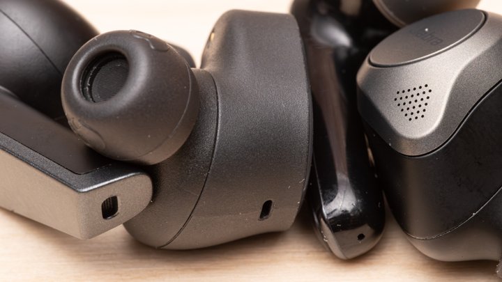 best rated earbuds with microphone