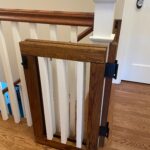 Baby_wooden_barn_bi-folding_gate_for_stairs