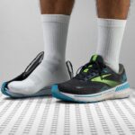 Top_best_running_shoes_for_flat_feet_and_plantar_fasciitis_women_s