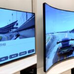 Curved_vs_flat_screen_tv