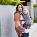 Everything_you_need_to_know_about_baby_carriers_tula