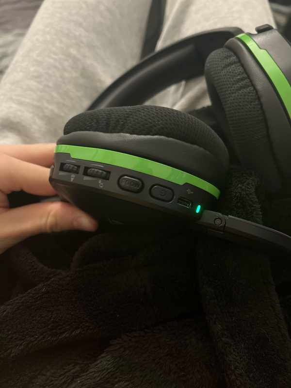 The Best Xbox One Headset_ What Reddit Has to Say