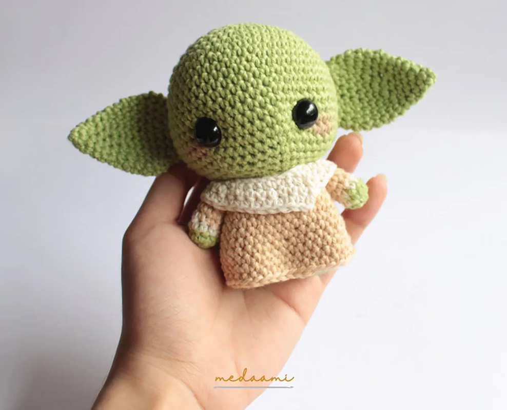 Big Baby Yoda Crochet Pattern