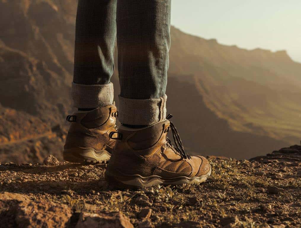 hiking boots for men Las Vegas