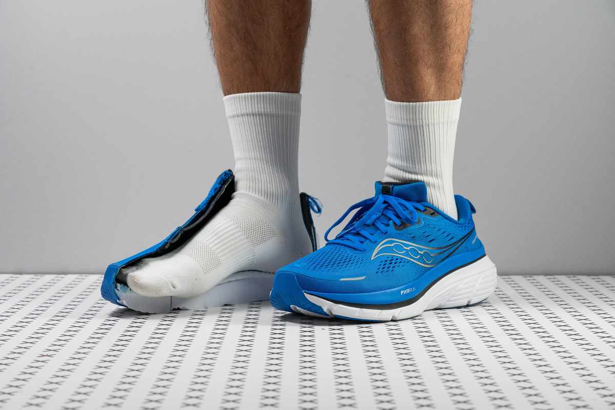 Best Running Shoes for Flat Feet_ Men_s Guide